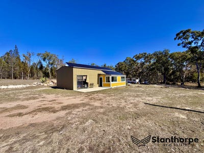 /international/au/61-browns-lane-greenlands-qld-151409584/