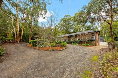 /international/au/28-mabel-crescent-mount-macedon-vic-148400704/