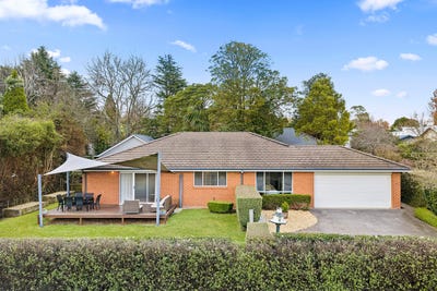 /international/au/7-skye-place-bundanoon-nsw-151671084/