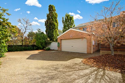 /international/au/3-30-magenta-square-amaroo-act-151330060/