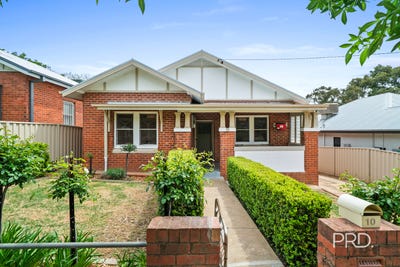 /international/au/10-young-street-turvey-park-nsw-152674748/