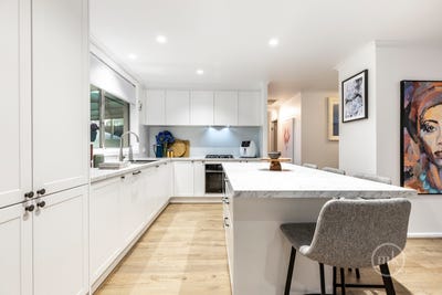 /international/au/53-wallara-crescent-bundoora-vic-151085900/