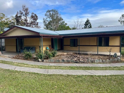 /international/au/39-roe-street-miriam-vale-qld-148585336/