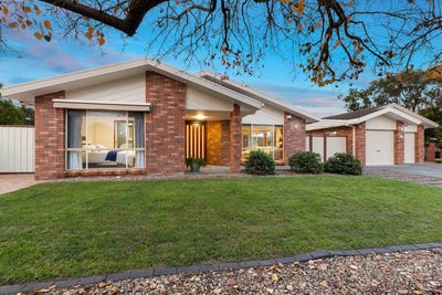 /international/au/10-harkness-street-monash-act-151262456/