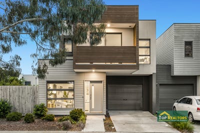 /international/au/16-1-eades-street-officer-vic-151338144/