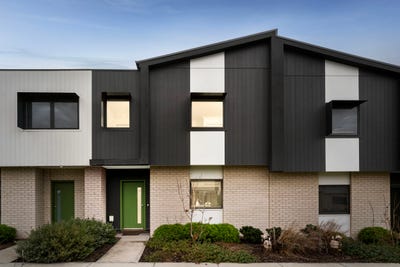 /international/au/16-gerlzonda-avenue-deanside-vic-151484172/
