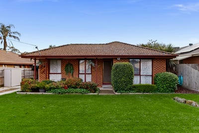 /international/au/13-rouse-street-cranbourne-vic-151369600/
