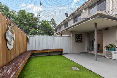 /international/au/9-6-myrtle-crescent-bridgeman-downs-qld-151332672/