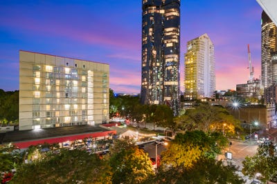 /international/au/501-212-margaret-street-brisbane-city-qld-152322144/