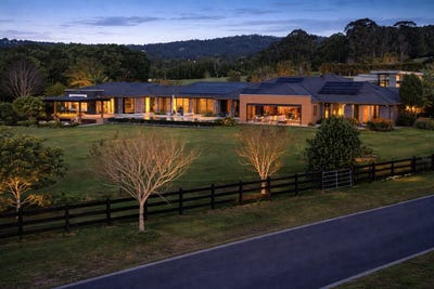 /international/au/25-warwick-lane-samford-valley-qld-150427608/
