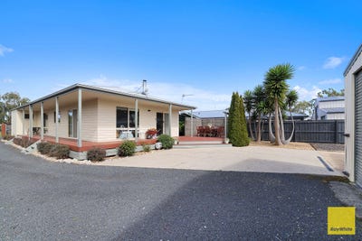 /international/au/49-townsend-street-port-welshpool-vic-152511480/