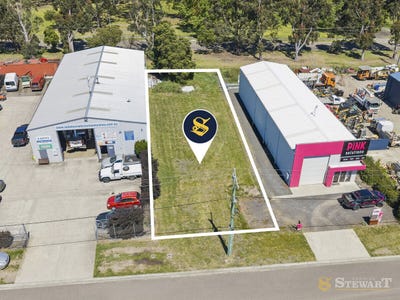 /international/au/42a-hugh-murray-drive-colac-east-vic-505262764/