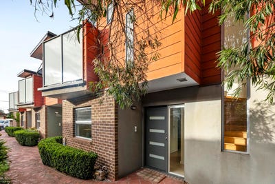 /international/au/4-4-mitchell-street-brunswick-vic-151396856/