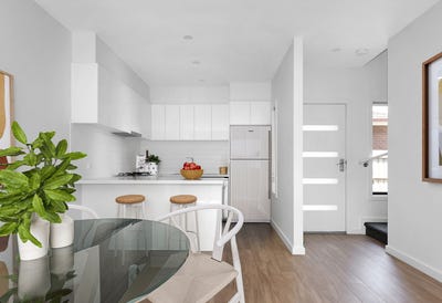 /international/au/3-3-linton-street-moorabbin-vic-150976680/