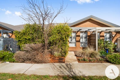 /international/au/71-burrumarra-avenue-ngunnawal-act-151408088/