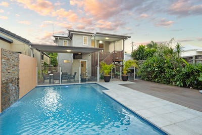 /international/au/44-davidson-street-south-townsville-qld-151403496/