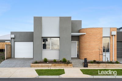/international/au/27-vangel-road-sunbury-vic-148590180/