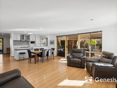 /international/au/16-cliffside-trail-edgewater-wa-148221192/