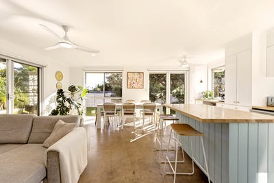 /international/au/57-point-cartwright-drive-buddina-qld-151391008/