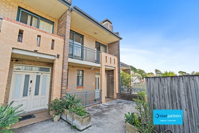 /international/au/7-17-wallace-street-granville-nsw-148627308/