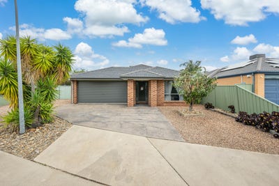 /international/au/50-appletree-crescent-shepparton-vic-152542464/