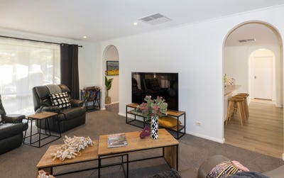 /international/au/5-quigley-court-aberfoyle-park-sa-148467636/