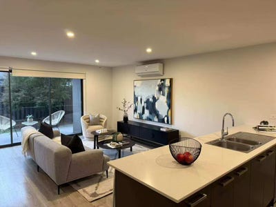 /international/au/16-stonewood-circuit-hadfield-vic-148613124/?lang=en