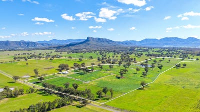 /international/au/158-cressfield-road-scone-nsw-700427108/