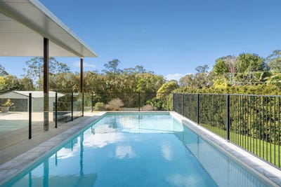 /international/au/2-cooinda-place-glass-house-mountains-qld-148580268/