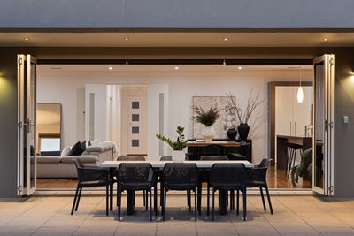 /international/au/17-lancaster-street-lockleys-sa-150798940/