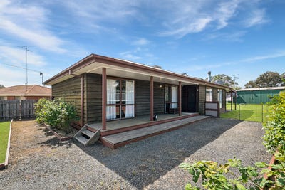 /international/au/37-donaldson-drive-broadford-vic-152704040/