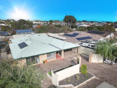 /international/au/6-barramundi-street-golden-bay-wa-151219284/