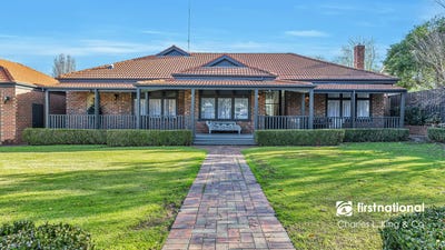 /international/au/39-francis-street-echuca-vic-152588836/