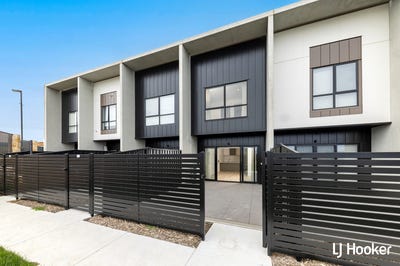 /international/au/41-6-inge-king-crescent-whitlam-act-150629480/