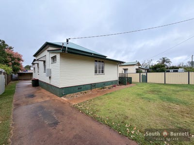 /international/au/8-belle-street-kingaroy-qld-151455700/