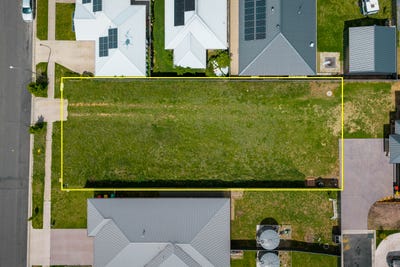 /international/au/18-wollondilly-avenue-goulburn-nsw-204683464/