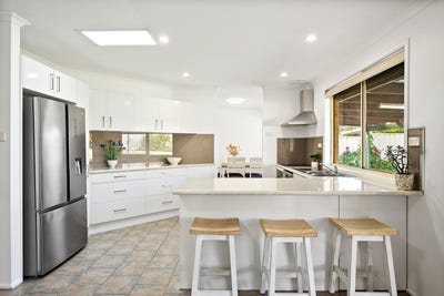 /international/au/14-kowari-crescent-blackbutt-nsw-152532168/
