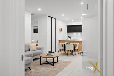 /international/au/8-3-garston-way-north-coogee-wa-151598648/