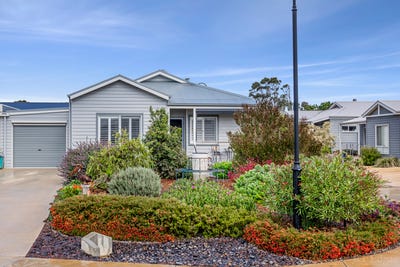 /international/au/82-23-31-mercer-street-portarlington-vic-151185920/