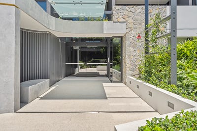 /international/au/5021-21-ross-street-benowa-qld-150529132/