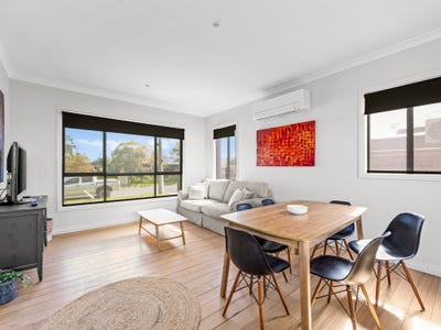 /international/au/9-11-palmer-avenue-euroa-vic-152523932/