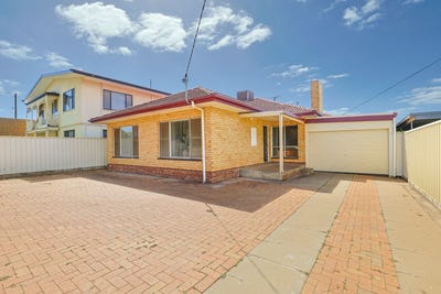 /international/au/186-eleventh-street-mildura-vic-152310028/