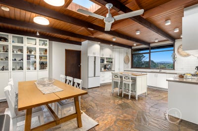/international/au/90-wattletree-road-hurstbridge-vic-152091260/