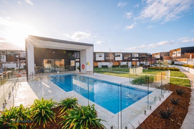 /international/au/130-1-rowland-rees-crescent-greenway-act-152164392/