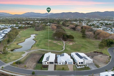 /international/au/16-karrie-webb-way-rosslea-qld-152376832/