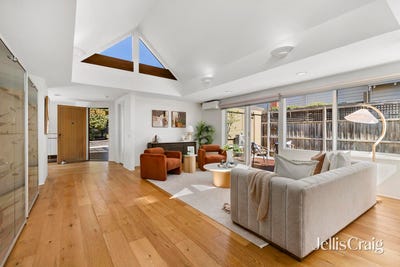 /international/au/10-blenheim-avenue-mont-albert-vic-152472440/