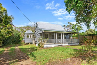 /international/au/15-pine-camp-road-beerwah-qld-150993096/