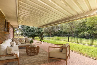 /international/au/4-light-street-springwood-qld-148335360/