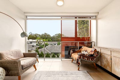 /international/au/4307-1-7-waterford-court-bundall-qld-151269652/