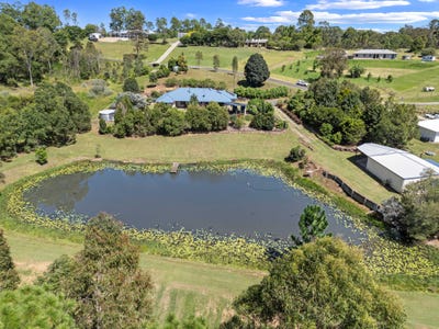 /international/au/28-eclipse-court-lagoon-pocket-qld-150828000/